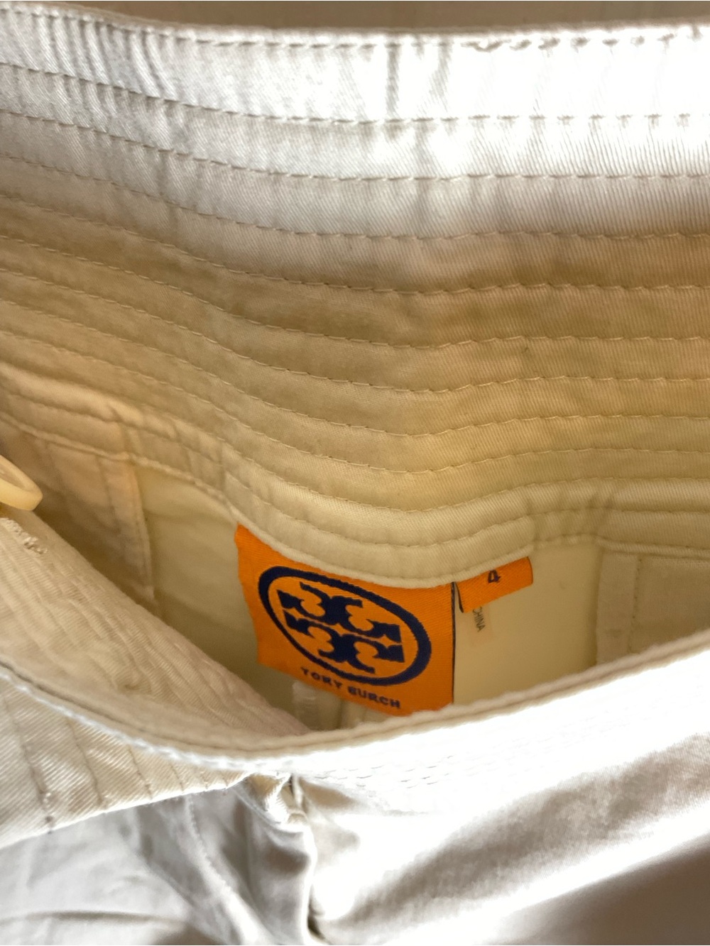 Tory Burch Safari Tailored Shorts Beige/Tan - Size 4 - Picture 6 of 8